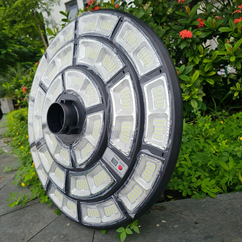 Đèn sân vườn đĩa bay UFO năng lượng mặt trời 20 khoang 30.000mAh cảm biến ánh sáng - Bảo hành 2 năm