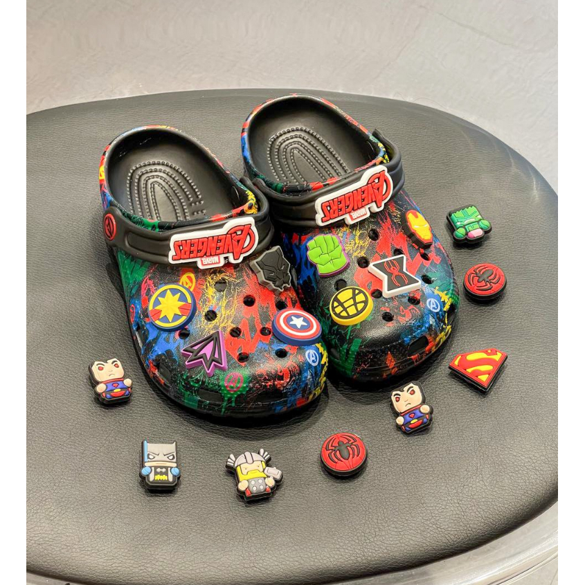 MAC - Sục Cross Trẻ Em Hình Các Nhân Vật Anh Hùng Mar.vel Đúc Nguyên Đôi Chính Hãng - Sấu Vui Vẻ