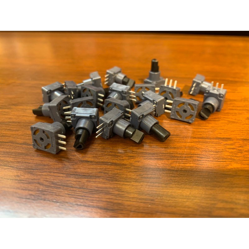 Biến trở pedal Sustain piano điện yamaha