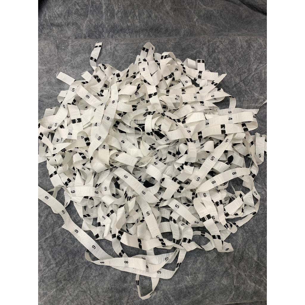 100 cái Mác Size May quần áo trẻ em, ng lớn từ 1 đến 16, SML trắng và đen