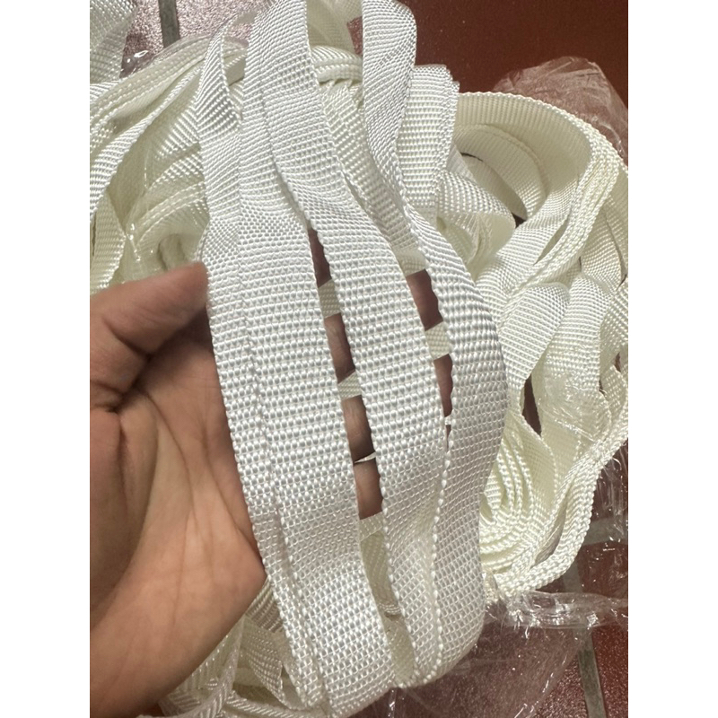 1 kg dây dù dẹt trắng , siêu dai , buộc hàng ..