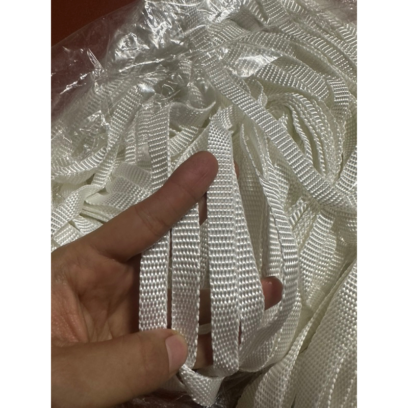 1 kg dây dù dẹt trắng , siêu dai , buộc hàng ..