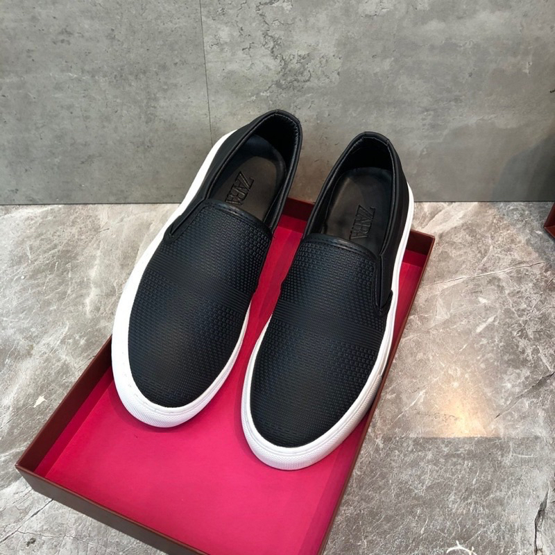 Giầy Slipon thêu Ong Bee Neww 2019 2 mẫu siêu đẹp