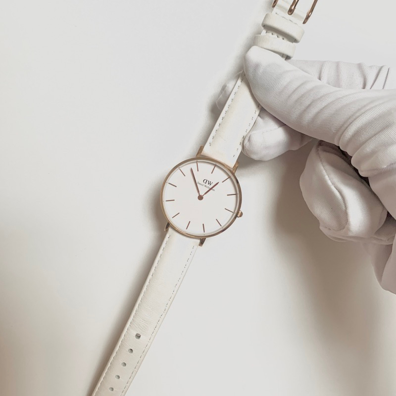 Đồng hồ DW trắng nữ