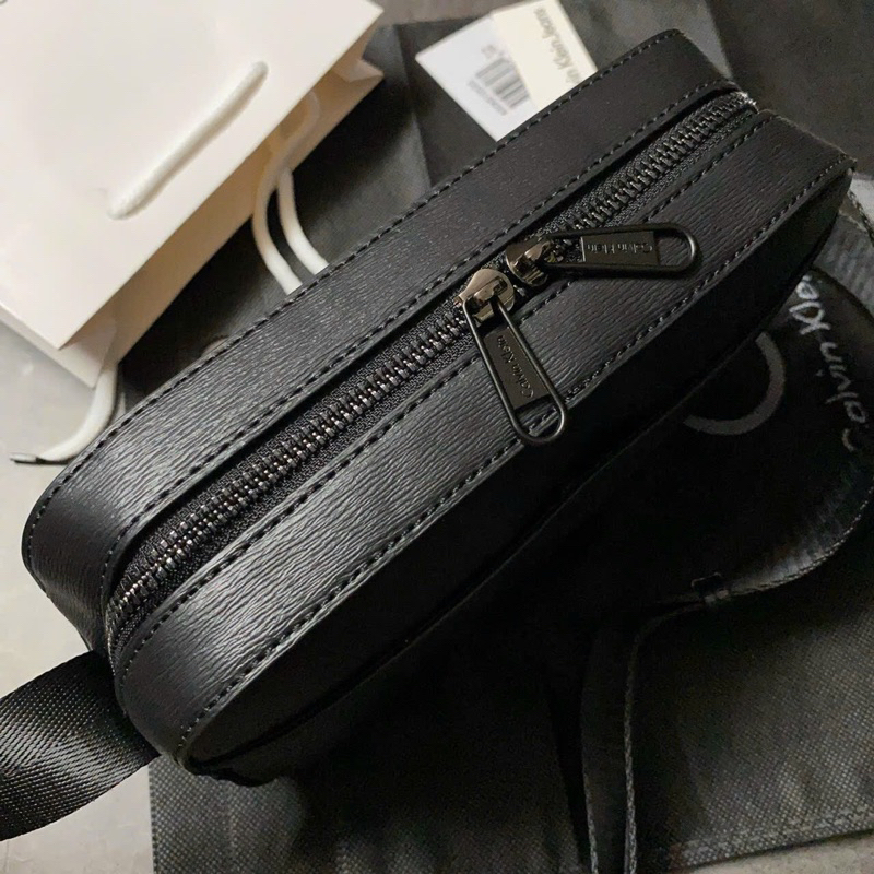 Túi calvin klein đeo chéo