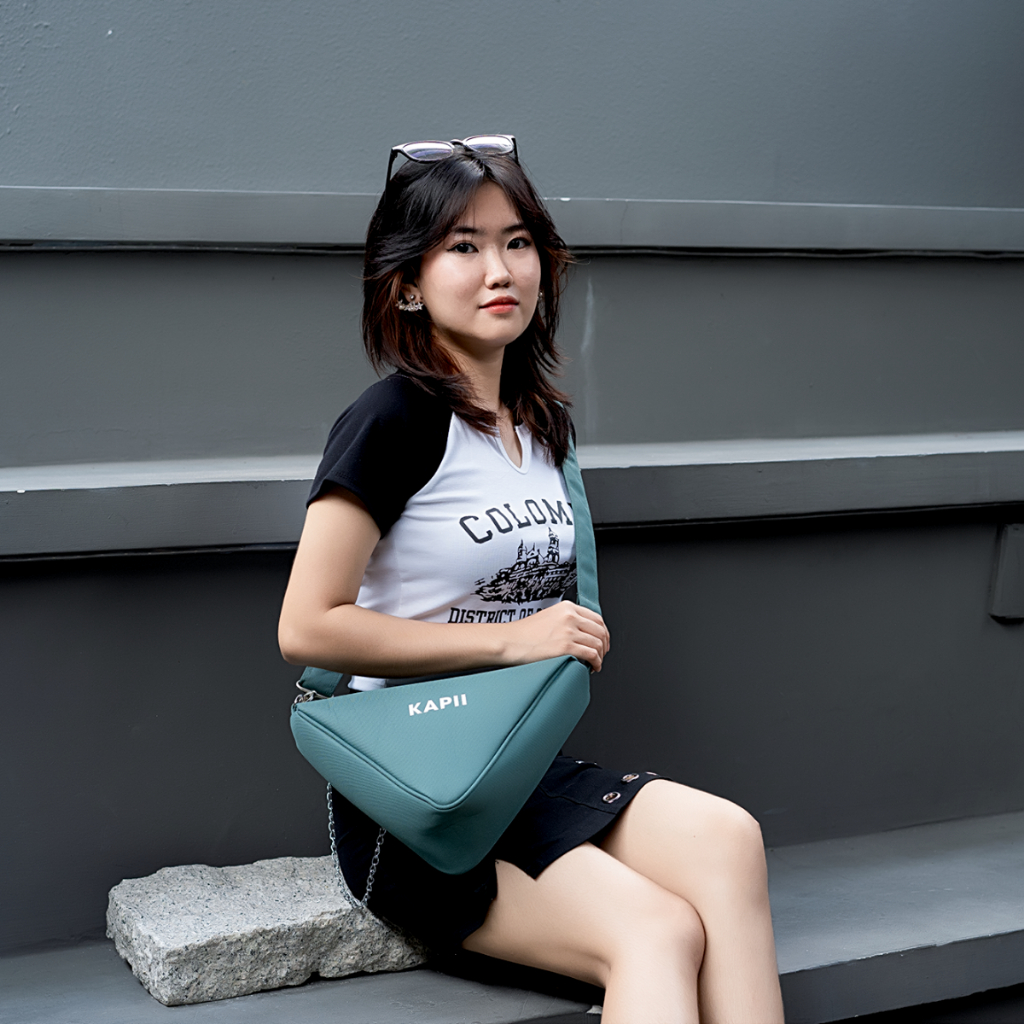 Túi đeo chéo nam nữ KAPII Pyramid Bag - Peacok Blue