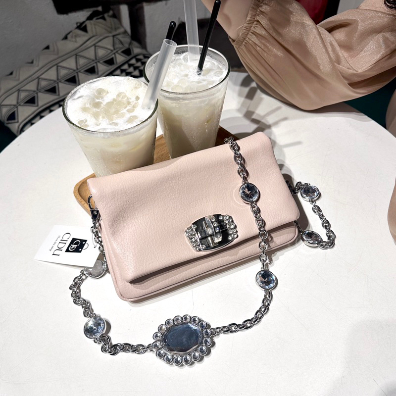 Túi Đeo Chéo Da Mềm Khóa Đính Đá Thời Trang Cidu CD56