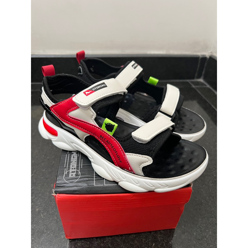 Giày sandal trẻ em phong cách Hàn Quốc