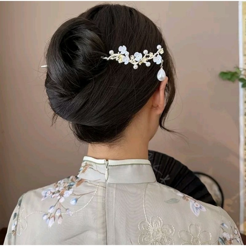 Trâm Cài Tóc Đính Hoa Trắng