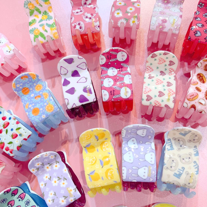 Kẹp tóc càng cua in hoạ tiết gấu Hot trend hàng Honey