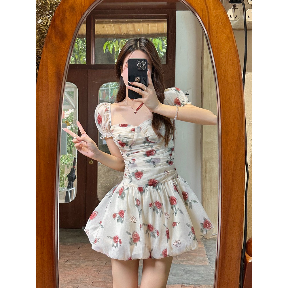 ĐẦM HOA CUP NGỰC XÒE BÍ SIÊU XINH CHO NÀNG THƠ DẠO PHỐ 123