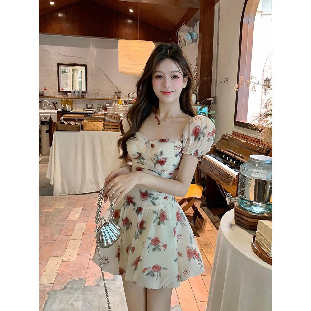 ĐẦM HOA CUP NGỰC XÒE BÍ SIÊU XINH CHO NÀNG THƠ DẠO PHỐ 123