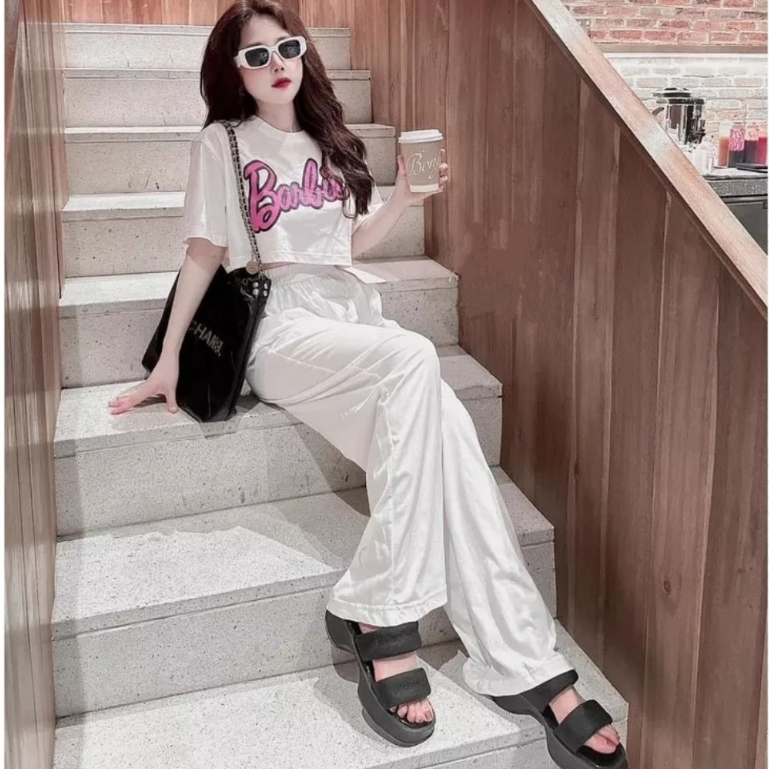 Set Bộ Nữ Kiểu Áo Thun Tay Ngắn Croptop In Chữ Barbie + Quần Suông Dài