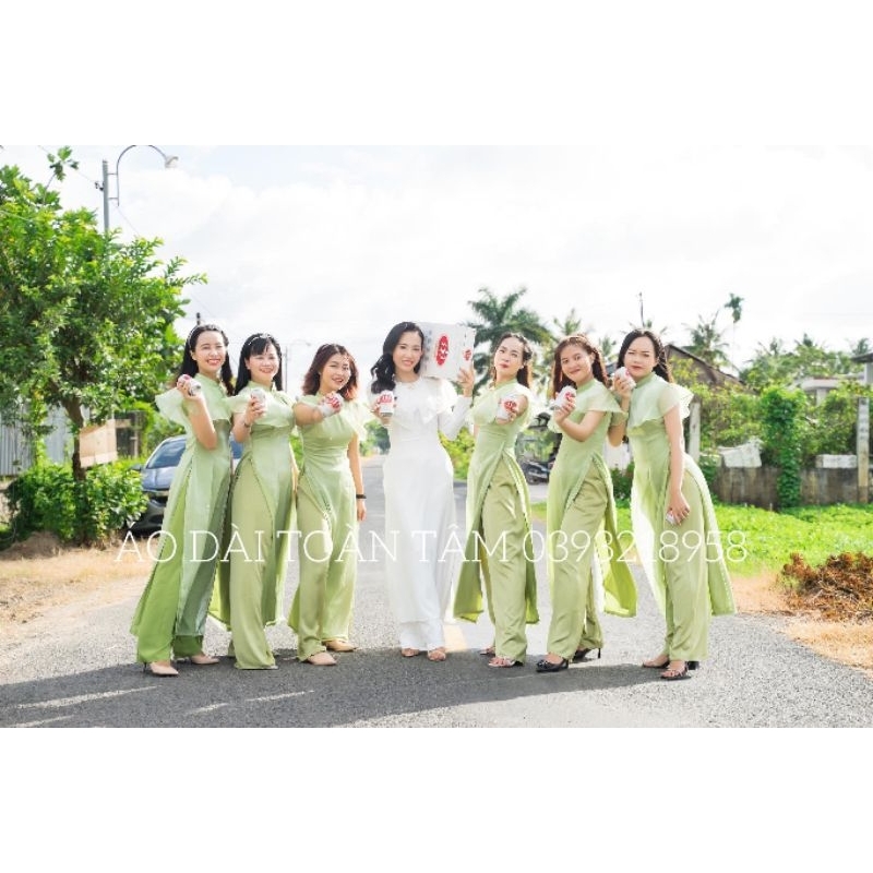 Chỗ thuê áo dài bưng quả đồng giá 90k có big size