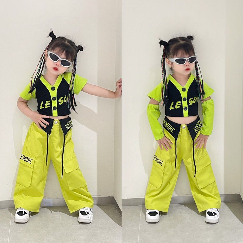 Set be gai chất ngất be đi học nhảy