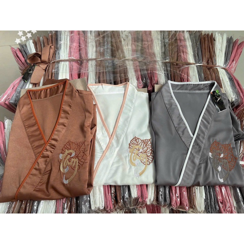 SÉT BỘ PHÁP PHỤC THIÊU HÌNH TAY LỠ PHỐI QUẦN DÀI