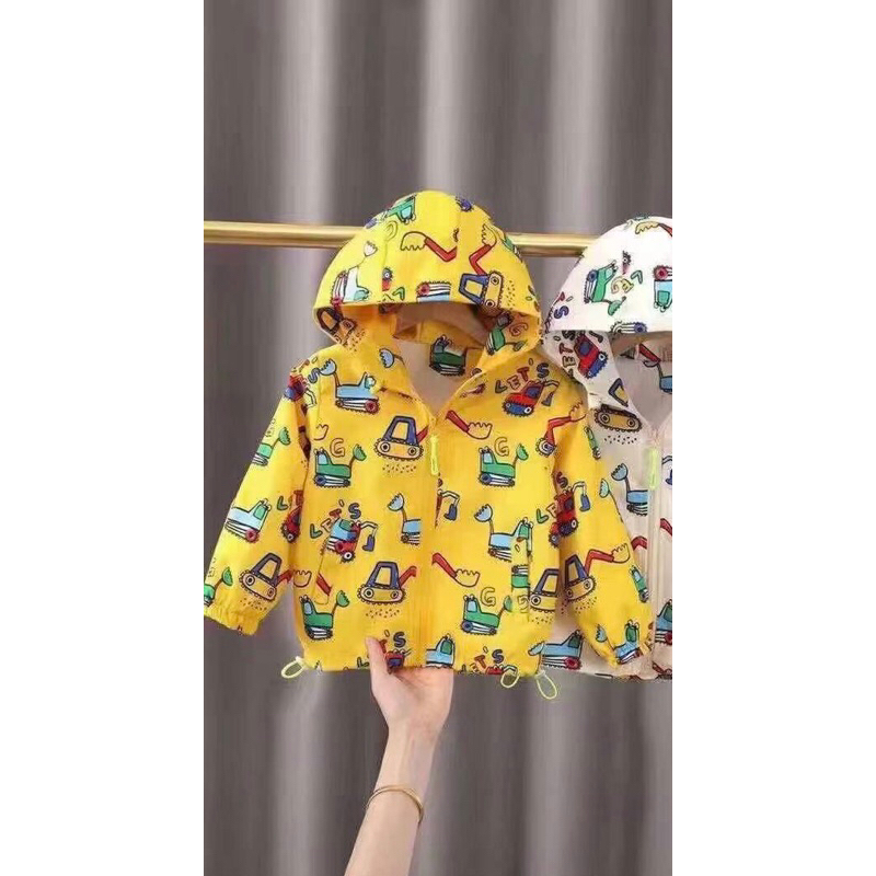 Áo khoác gió dành cho bé trai chất lượng tốt , xuất xứ :QUẢNG CHÂU