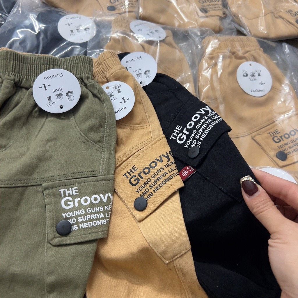 Quần dài kaki túi hộp dáng jogger IN CHỮ cho bé