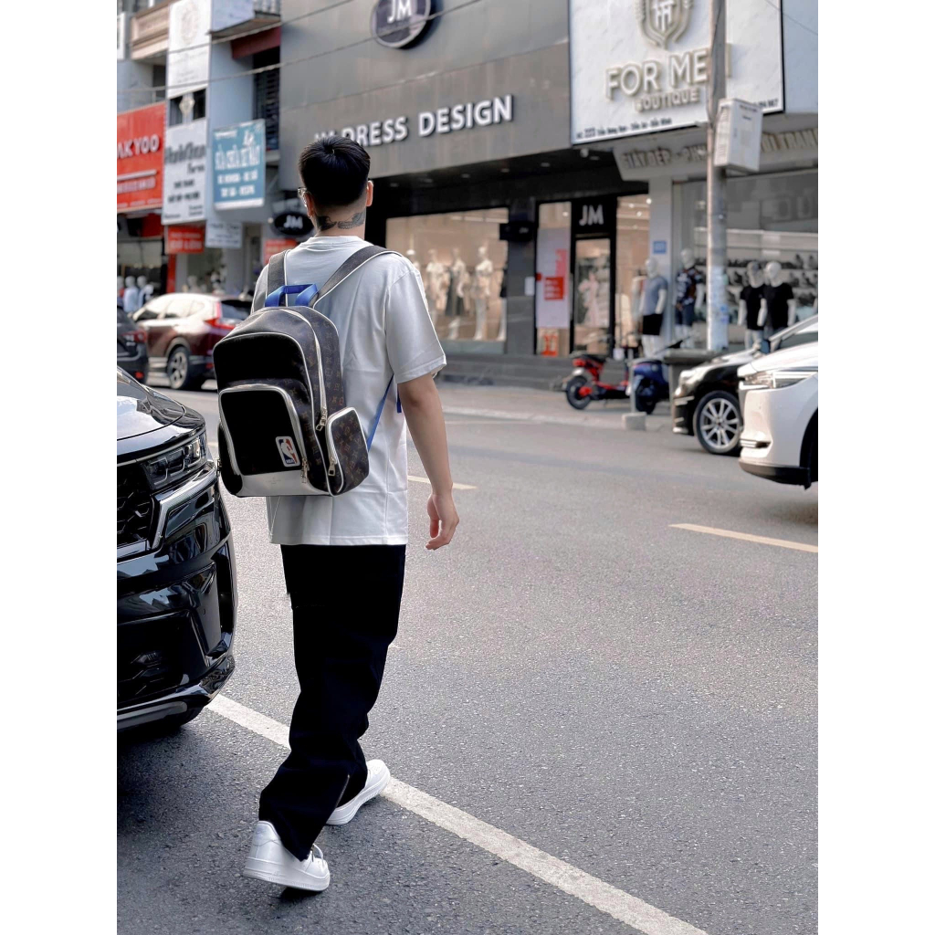 - Balo L.V x Nba Hoạ Tiết Monograms Màu Nâu Cao Cấp, Balo Nam Nữ L.V x Nba