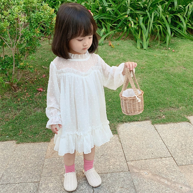 Váy công chúa bé gái siêu xinh thu đông 2023. Đầm trắng xinh dài tay cho bé gái mặc đi chơi đi tiệc đáng yêu - BKKIDS