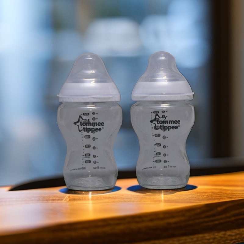 Bình sữa thủy tinh tommee tippee 250ml bộ 2 cái 0 tháng trở lên