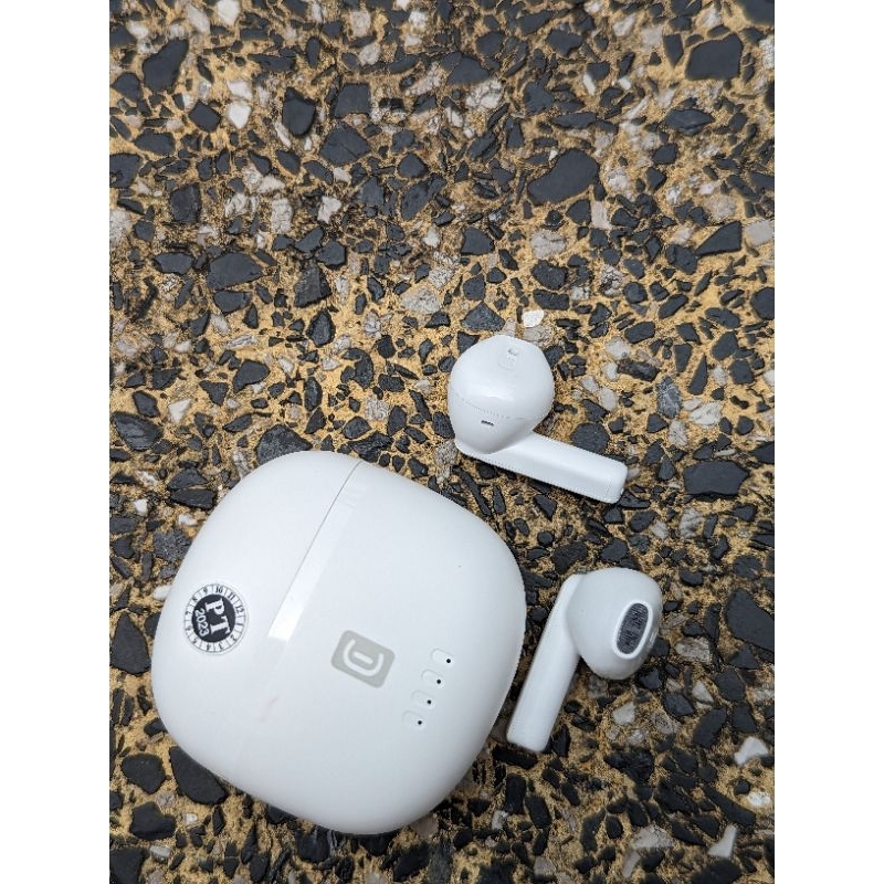 Tại nghe Bluetooth 5.0 True Wireless Cellularline Wizy âm thanh hay, pin 6h, đàm thoại rõ ràng