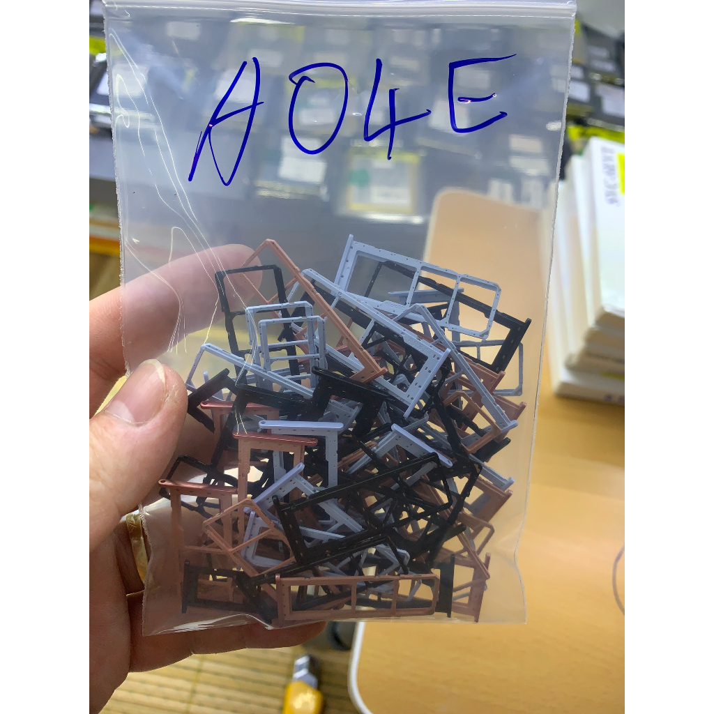 Khay sim samsung A04E