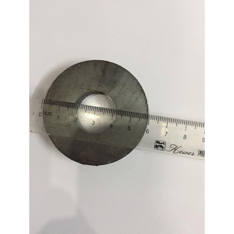 Nam châm viên Ferrite. Nam châm đen 60x15 hoặc 60x10 lỗ 32mm