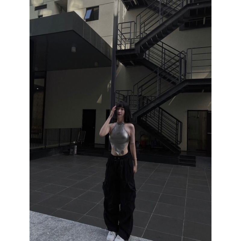 Áo yếm croptop hở lưng DA PU màu bạc/đen có logo hottrend sexy dáng ôm thời trang cho nữ style Y2K 🩶🖤