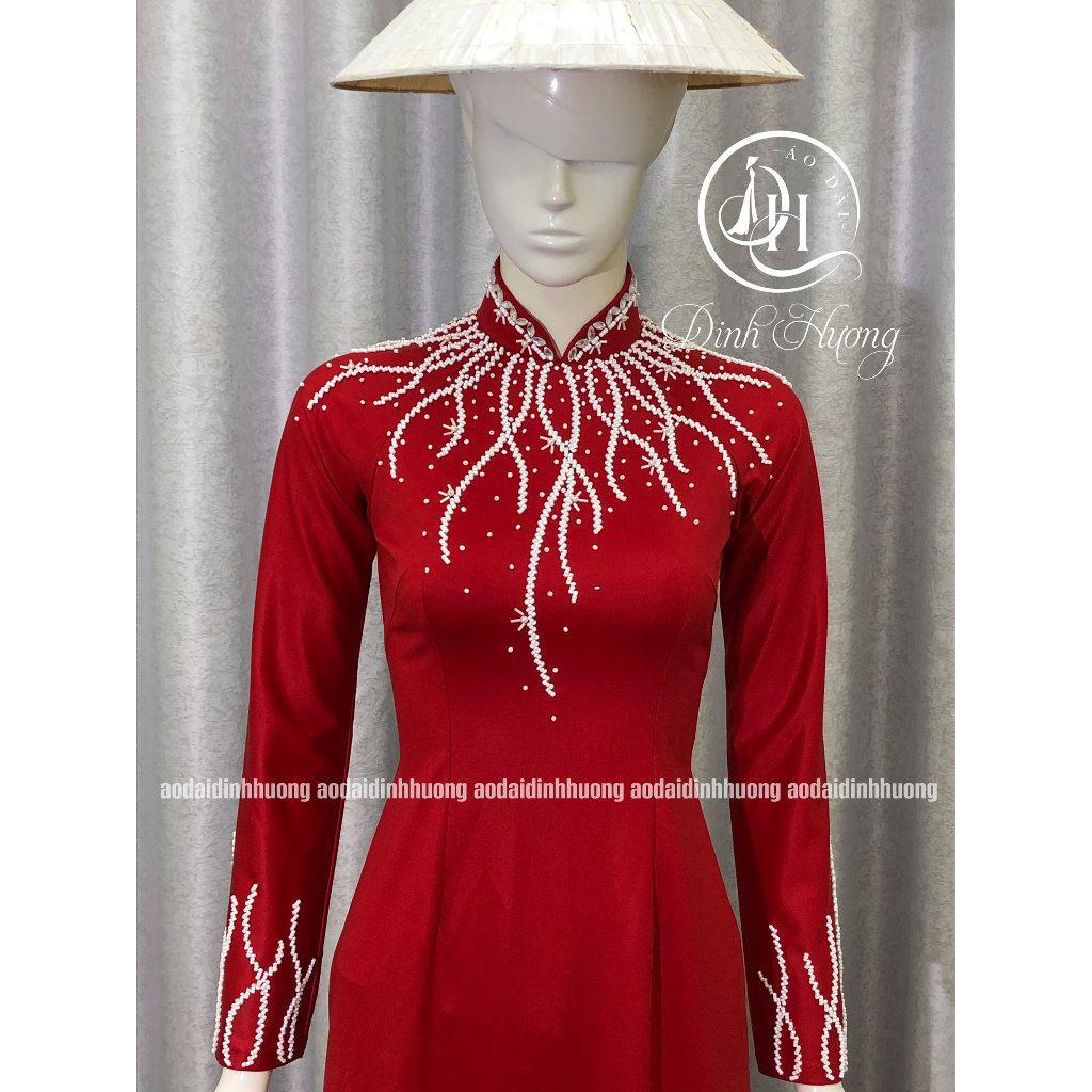 Áo dài thời trang lụa hai da đỏ 2 tà đính kết tia cổ trắng