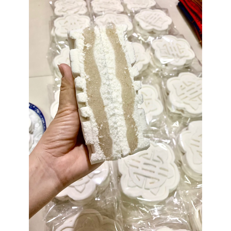 Bánh in Nhân Dừa Non 250g/cái