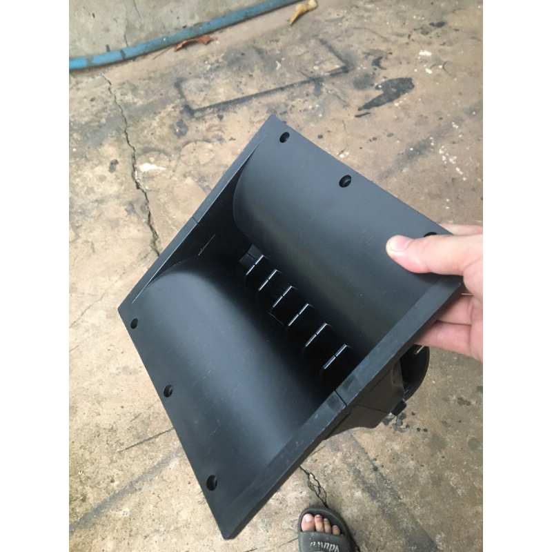 Họng line array làm bằng nhựa tốt