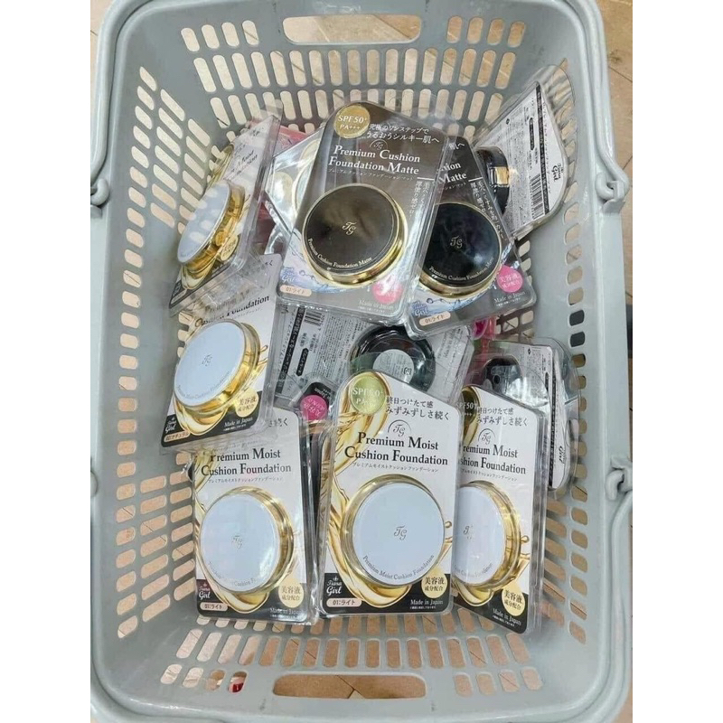 Phấn Nước Premium Cushion Foundation Moist/Matte Tiara Girl TG Nhật Bản