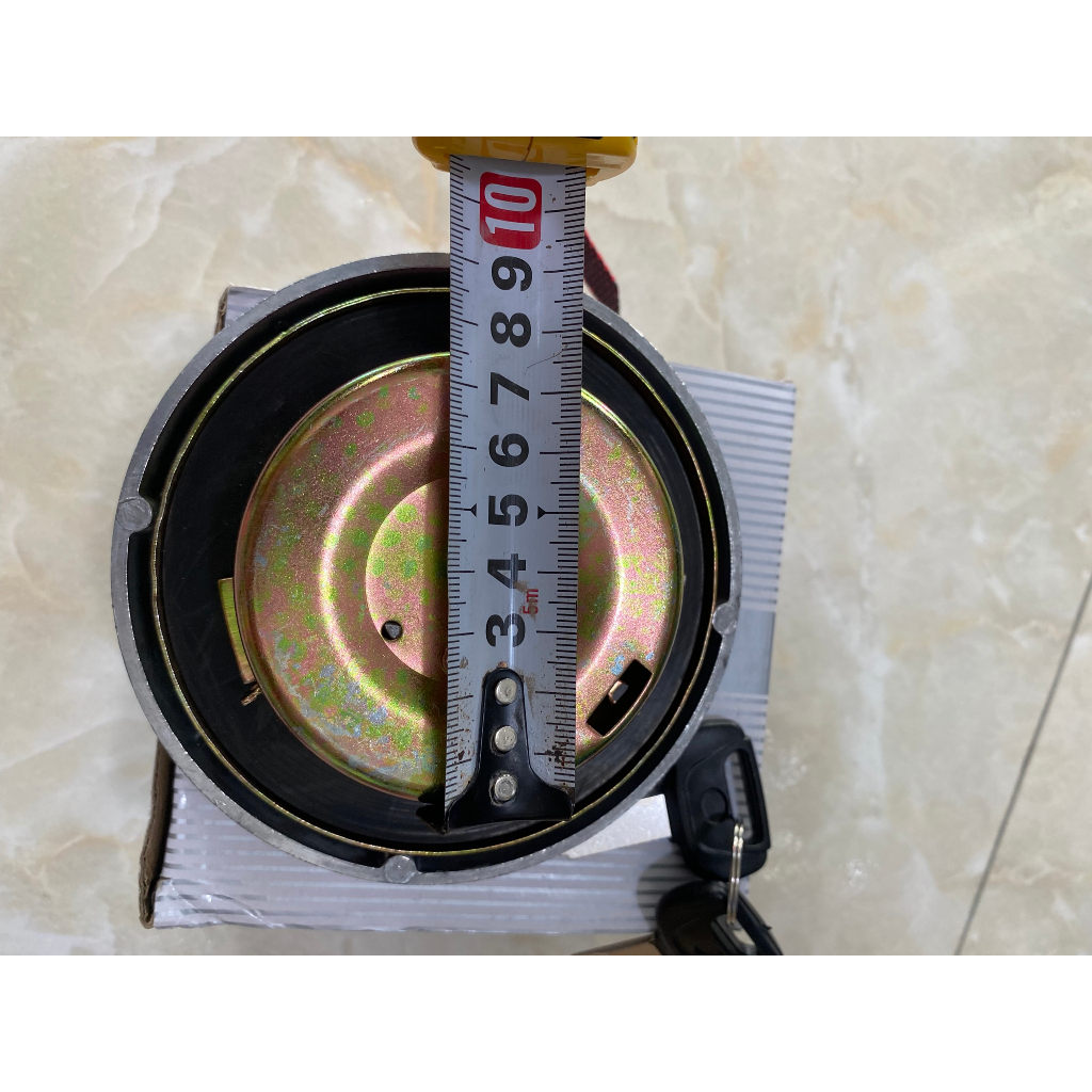 NẮP BÌNH DẦU XE TẢI HINO 500 CHÍNH HÃNG