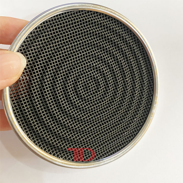 Miếng sứ gốm Ceramic 9cm chụp Đầu Đốt Họng chia lửa gas Hồng Ngoại Kèm Vòng đai thép
