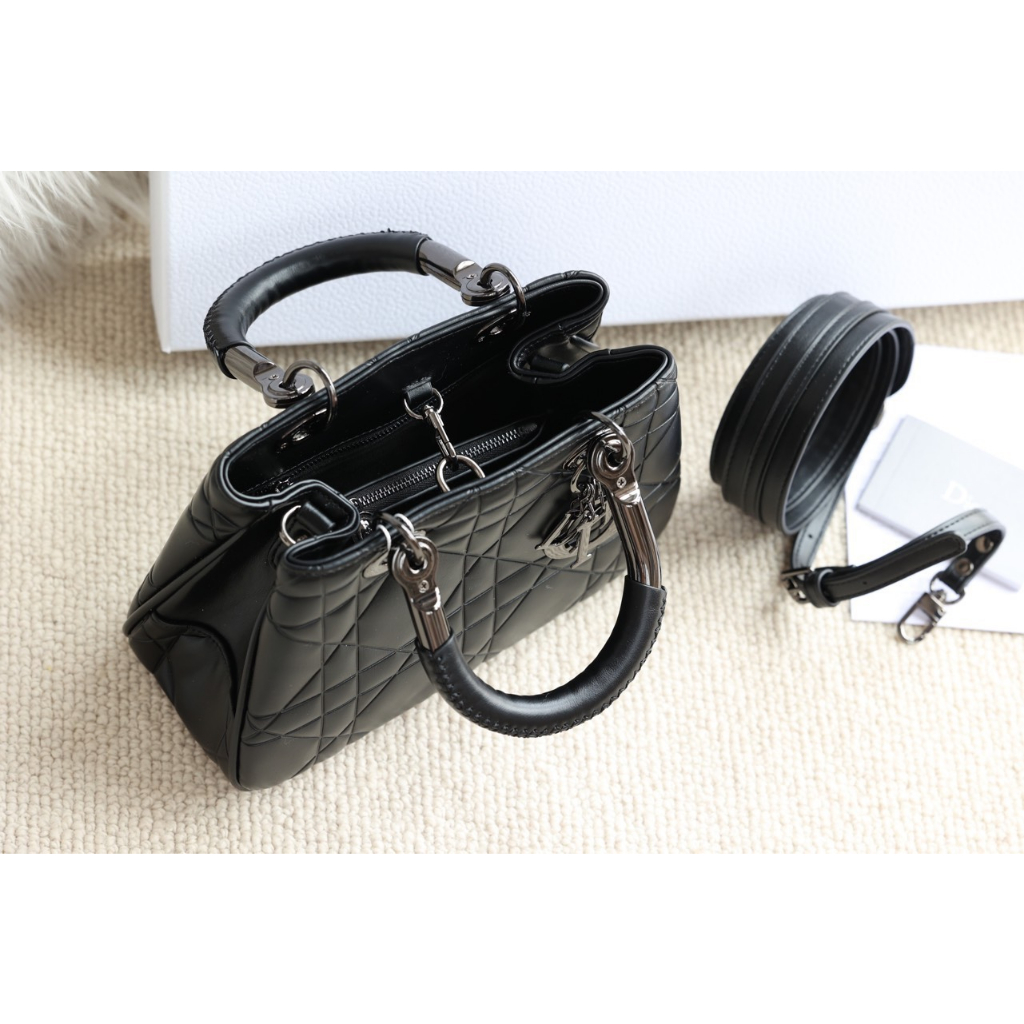 TÚI CD JISOO SZ24 DA THẬT