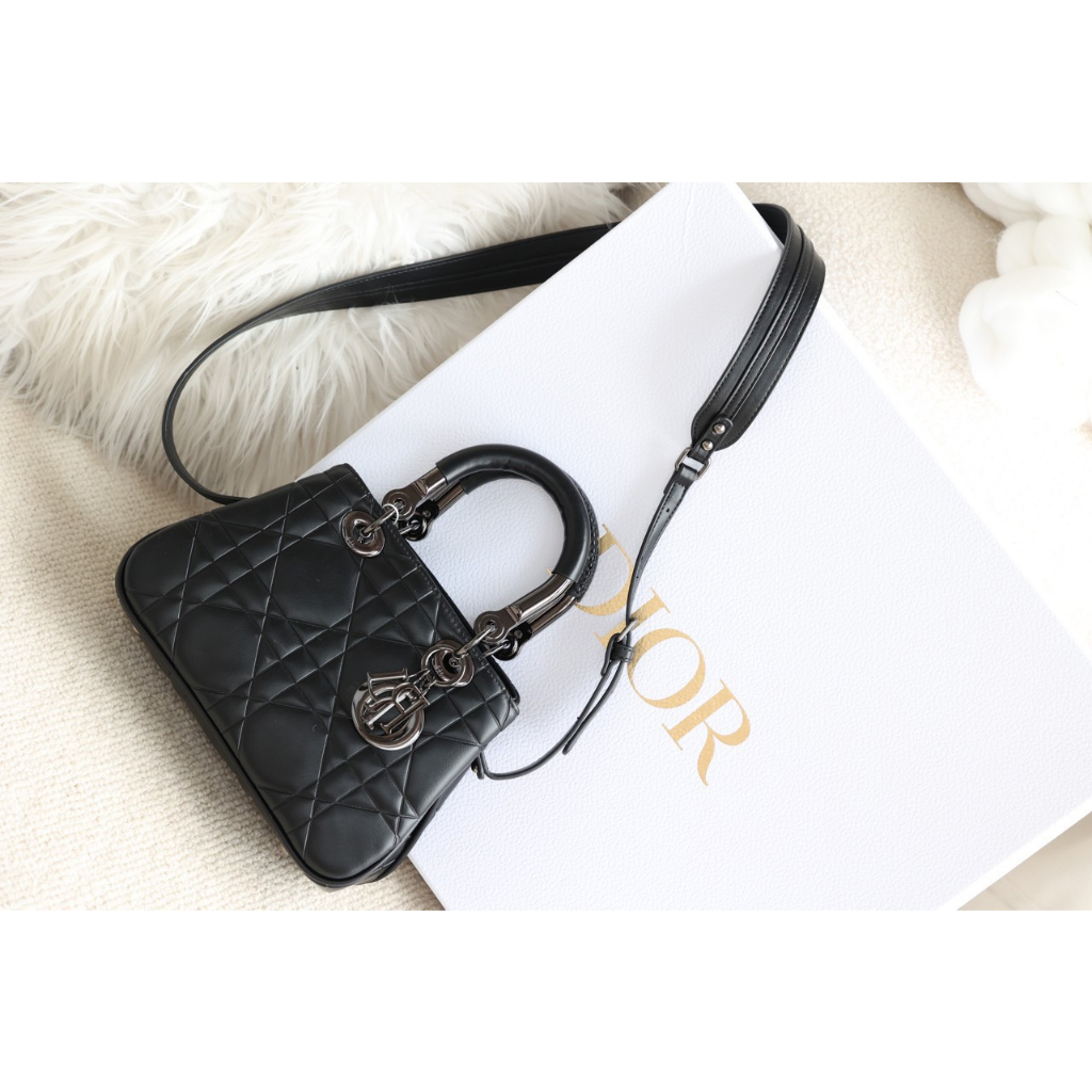 TÚI CD JISOO SZ24 DA THẬT