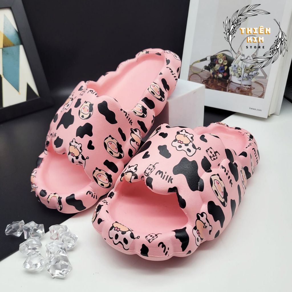 Dép bánh mỳ nữ - Dép quai ngang đốm Bò Sữa Siêu Xinh mới hiện nay.