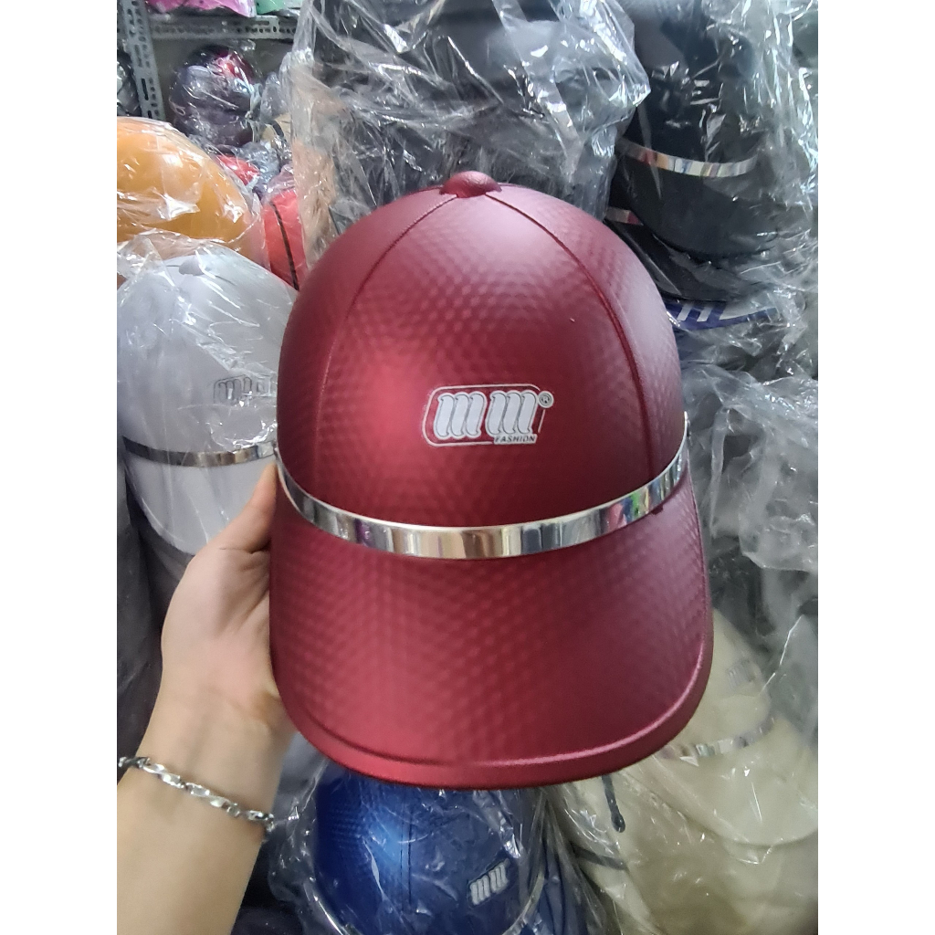 Nón bảo hiểm lưỡi trai vân carbon cao cấp freesize dành cho cả nam và nữ