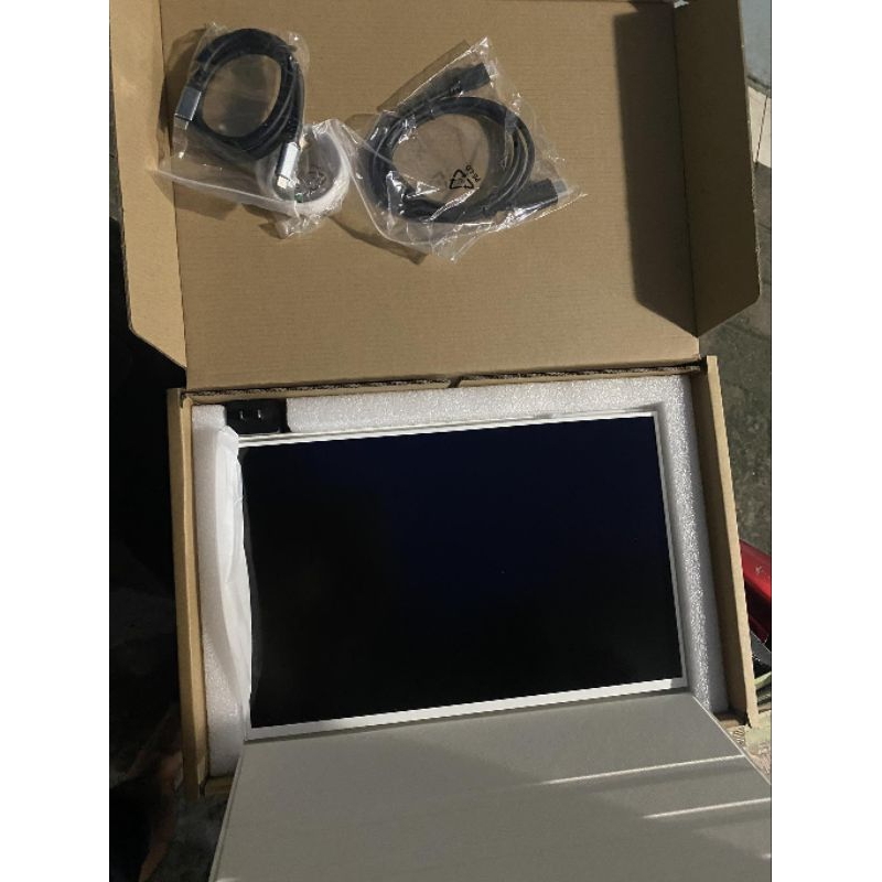 Màn 16" IPS 2k 144hz