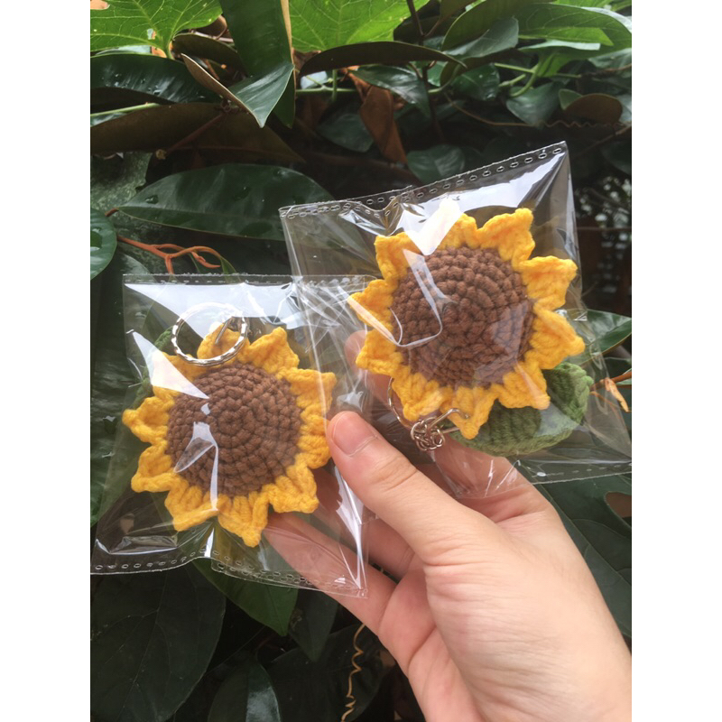 Móc khoá hoa hướng dương bằng len🌻🌻🌻🌻🌻
