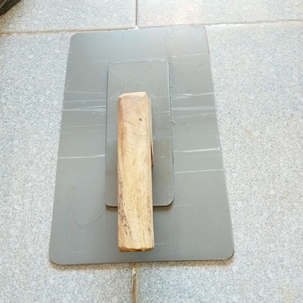 Bàn chà nhựa bàn kéo hồ xây dựng cán gỗ cam kết nhựa không vênh