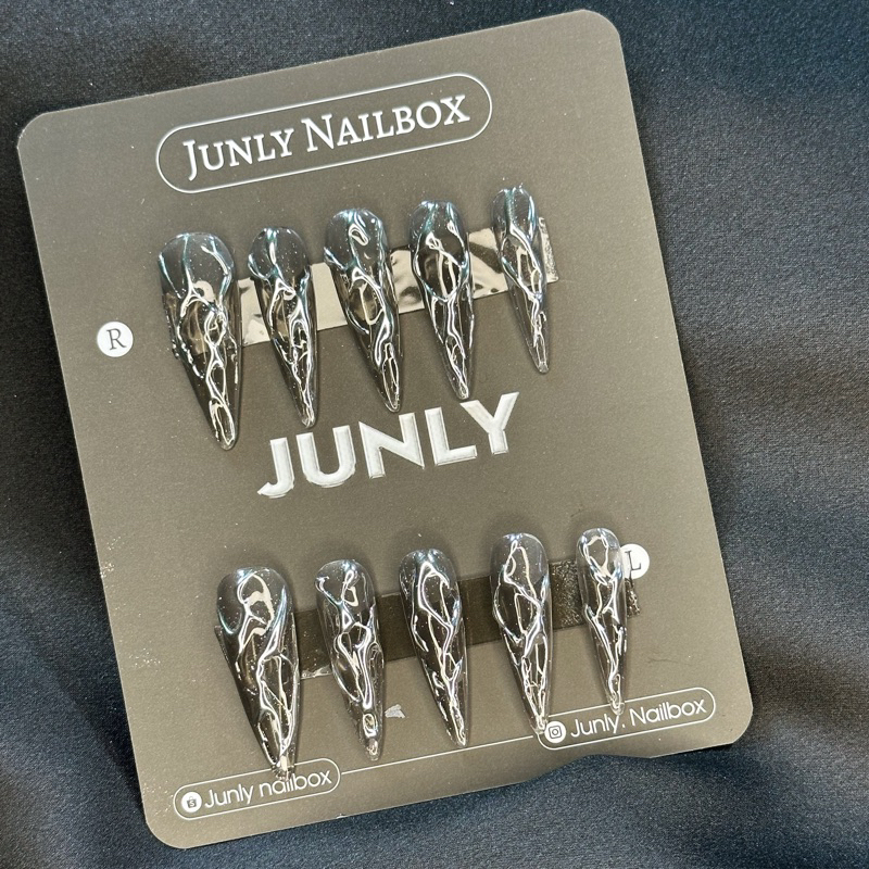 Nailbox Thiết Kế Tráng Gương Thạch Đen 150