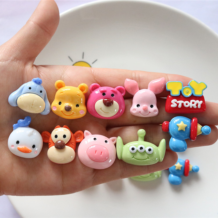 Sticker jibbitz hình Piglet, Pooh, Eeyore, Toy Story gắn dép sục Crocs, DIY