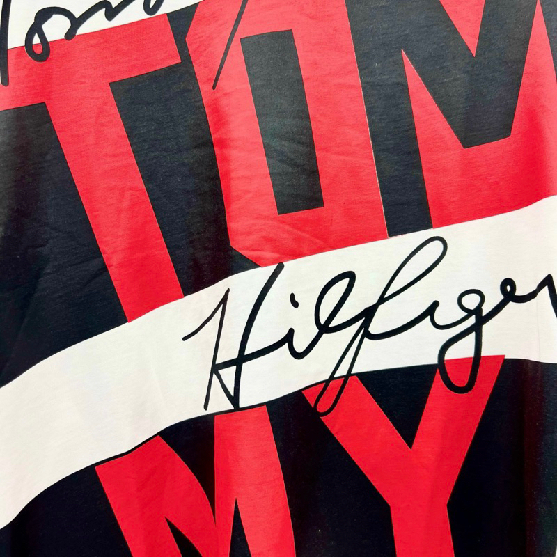 Áo Phông Nam Nữ In Hoạ Tiết Vạch Chéo Chữ Tommy Đen Trắng Đỏ . Áo Cộc Tay Siêu Cấp Dành Cho Các Boy Phố Đi Cháy Phố Phố | BigBuy360 - bigbuy360.vn