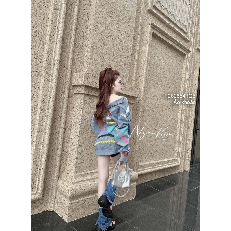 Áo khoác jean tay dài cổ bẻ phẩy sơn siêu chất, áo bò nữ