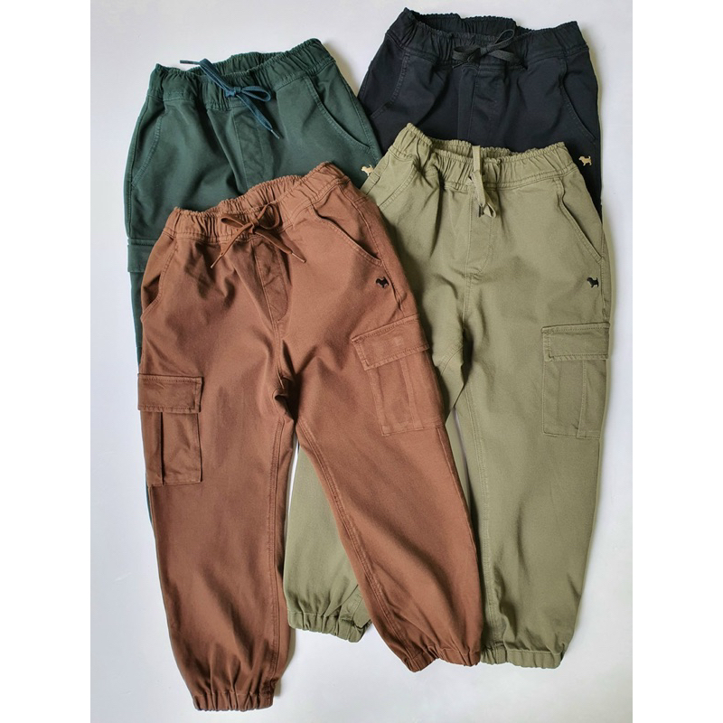 Quần jogger kaki Bluedog