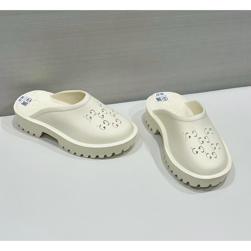 Sục Gụci cho bé