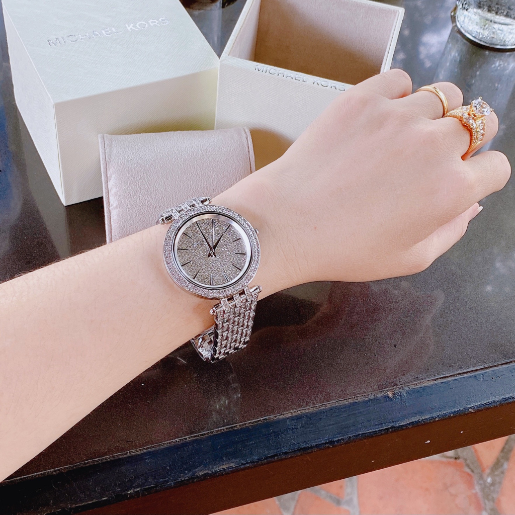 Đồng Hồ Nữ Michael Kors MK3779 Dây Kim Loại Màu Bạc 39mm