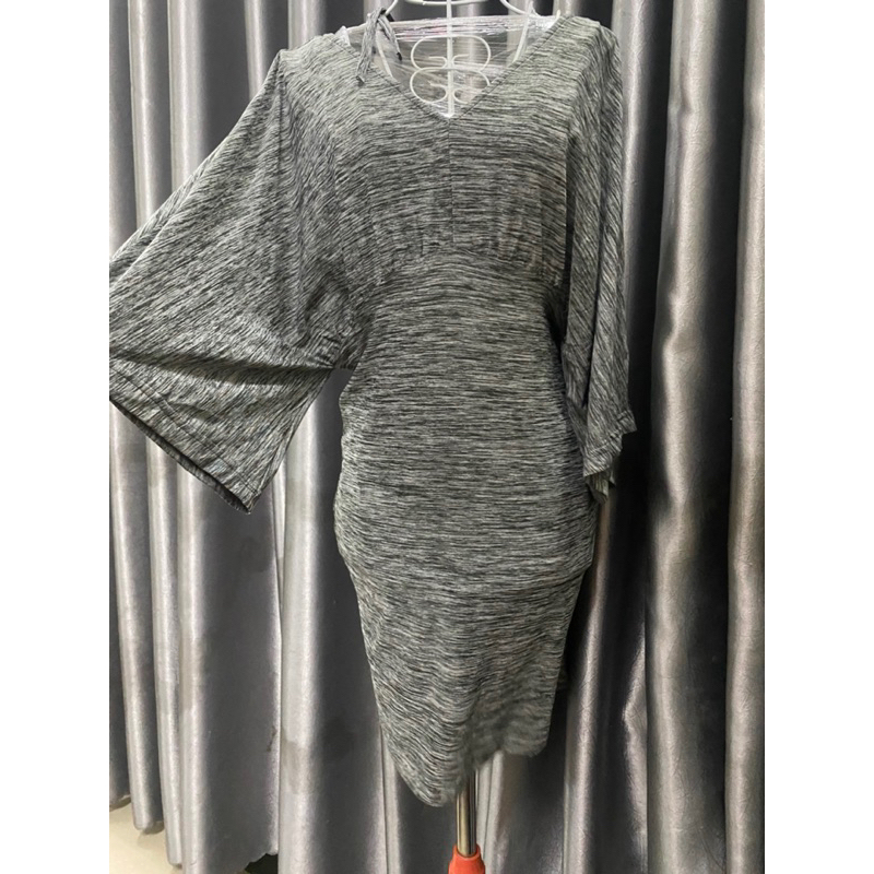 đầm.(hàng thu mua xả nghĩ,có new,có thanh lý)lỗi nhỏ soi( k phải vnxk)
